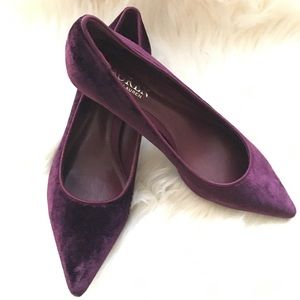 Lauren Ralph Lauren Kitten Heels